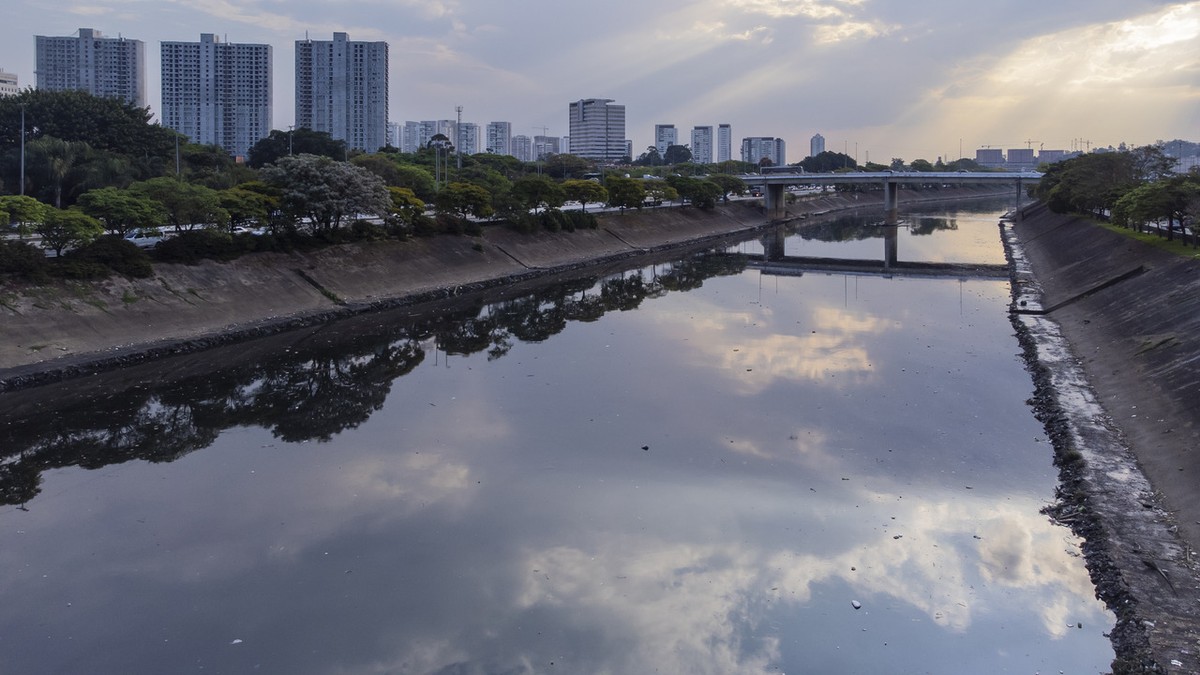 Corpo é encontrado no Rio Tietê, em São Paulo