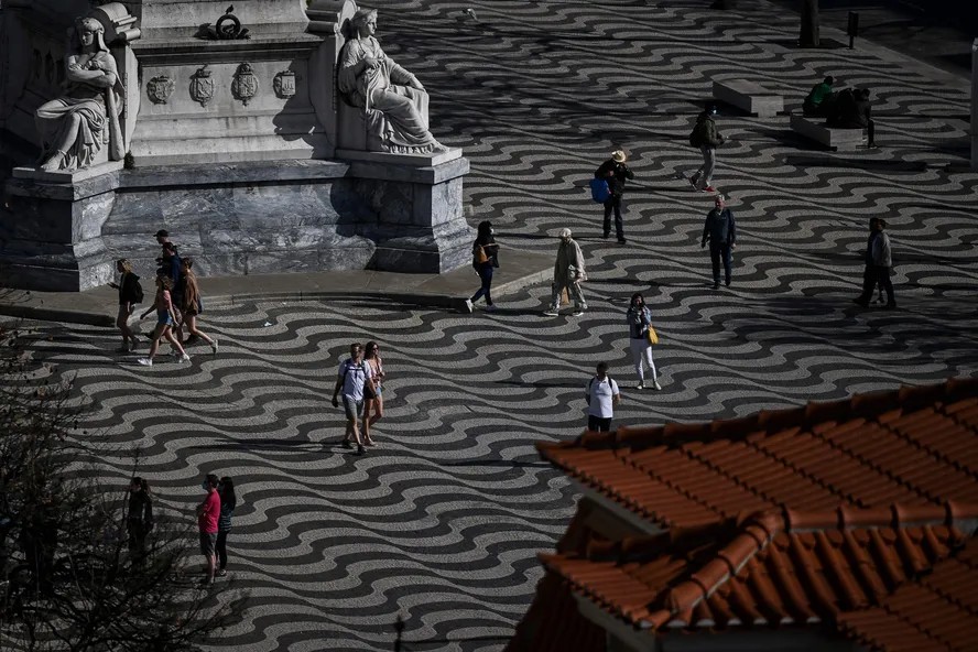 Portas se fecham em Portugal para brasileiros sem vistos a partir de amanhã - Foto