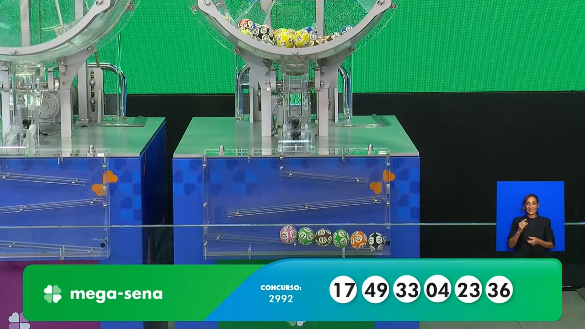 Mega-Sena sorteia prêmio de R$ 9 milhões neste sábado; veja os números