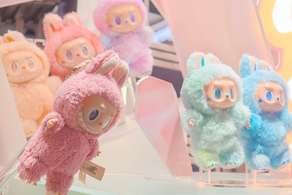 Boneco Labubu tem versão pirata popular no Brasil: veja o que muda — Foto: Getty Images