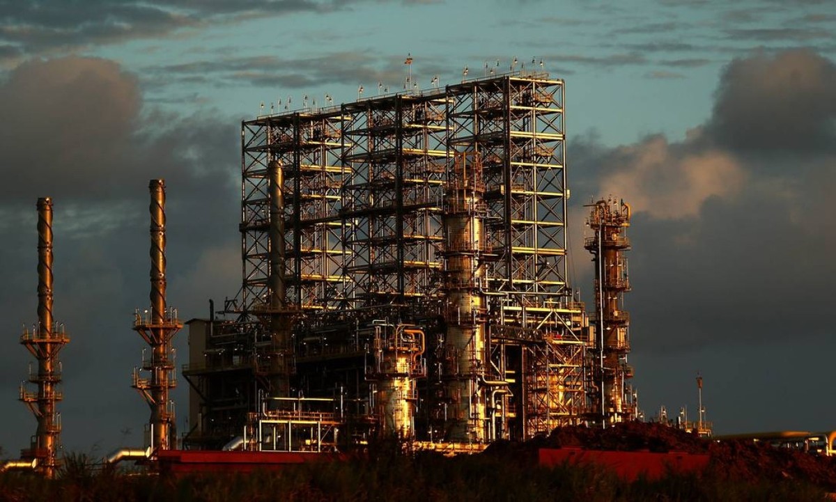 Espaço para refinarias privadas