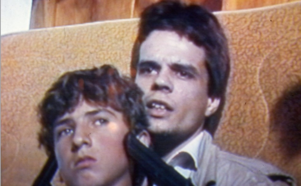Maurinho Branco durante sequestro de adolescente em 1988 — Foto: Reprodução/TV Manchete