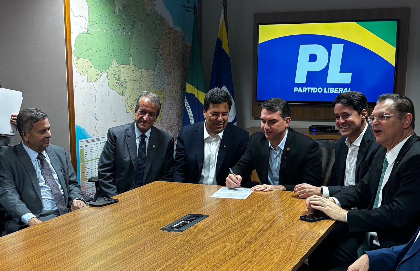 Relator da PEC da Segurança, Mendonça Filho deixa União Brasil após mais de 40 anos e se filia ao PL