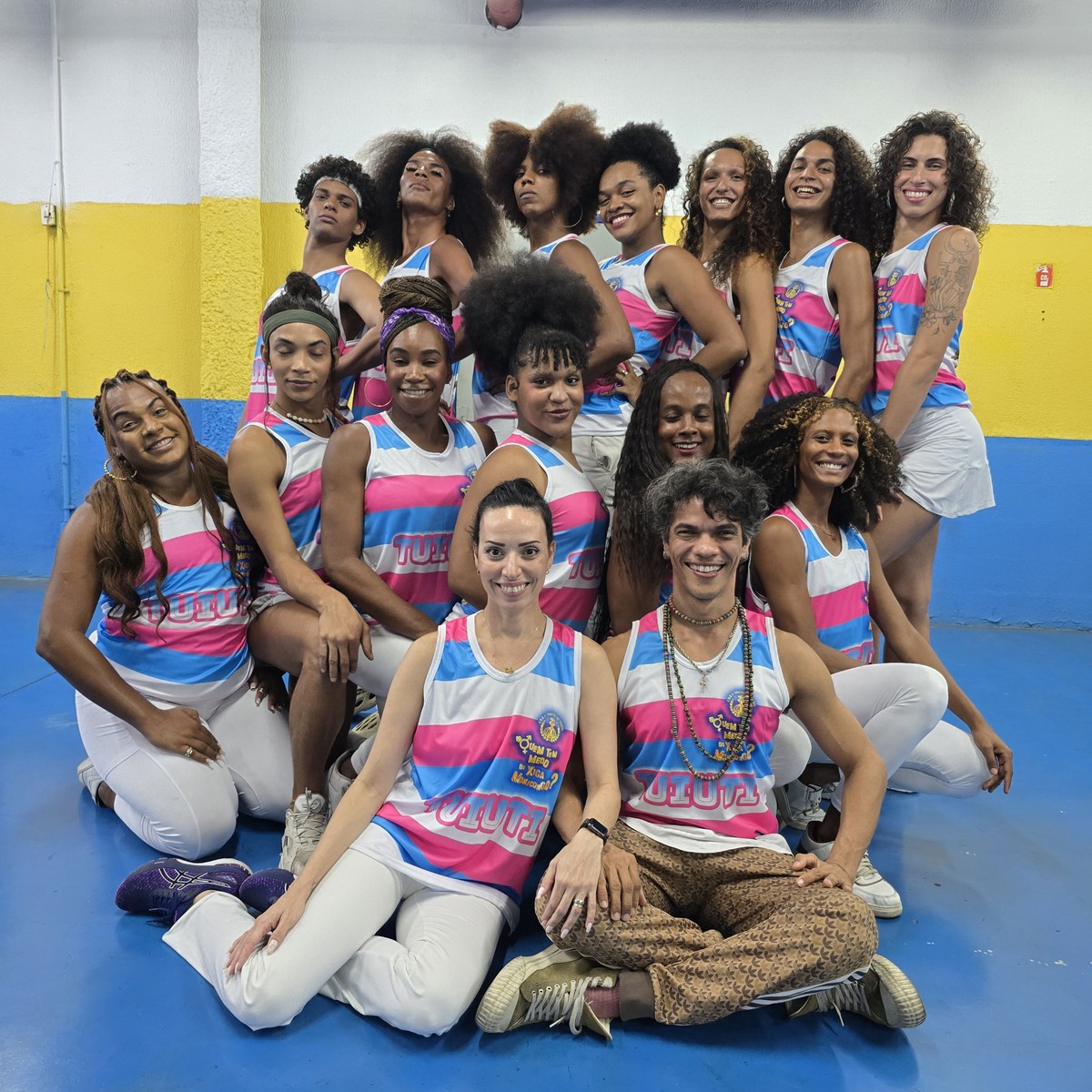 Paraíso do Tuiuti leva bailarinas trans para comissão de frente em 2025