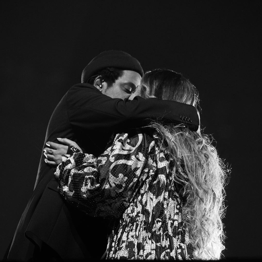 Jay-Z e Beyoncé se beijam em foto postada no Instagram em 16 de setembro de 2018 — Foto: Instagram (@beyonce) / Reprodução
