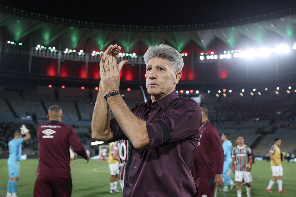 Renato Gaúcho comemora classificação do Fluminense às quartas de final da Copa do Brasil — Foto: MARCELO GONÇALVES / FLUMINENSE F.C.