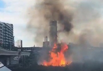 Incêndio em estação de trem em Londres mobiliza 8 viaturas e cerca de 60 bombeiros, não há feridos