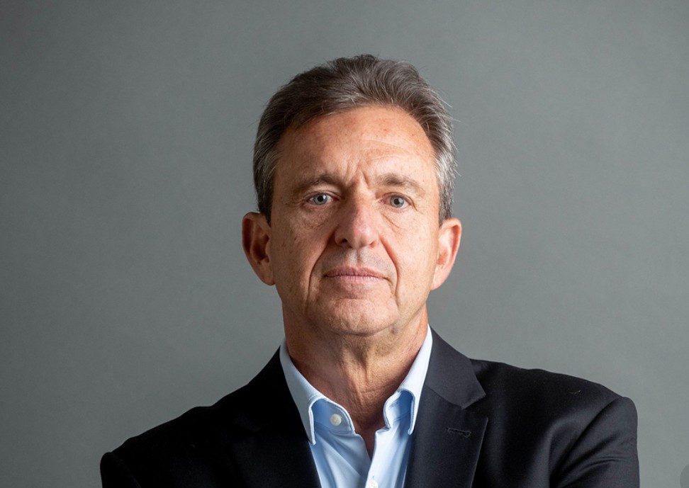 Brasileiro vai liderar estratégia de dispositivos móveis, computação e IA da Qualcomm; veja quem é - QTU Questões do Universo