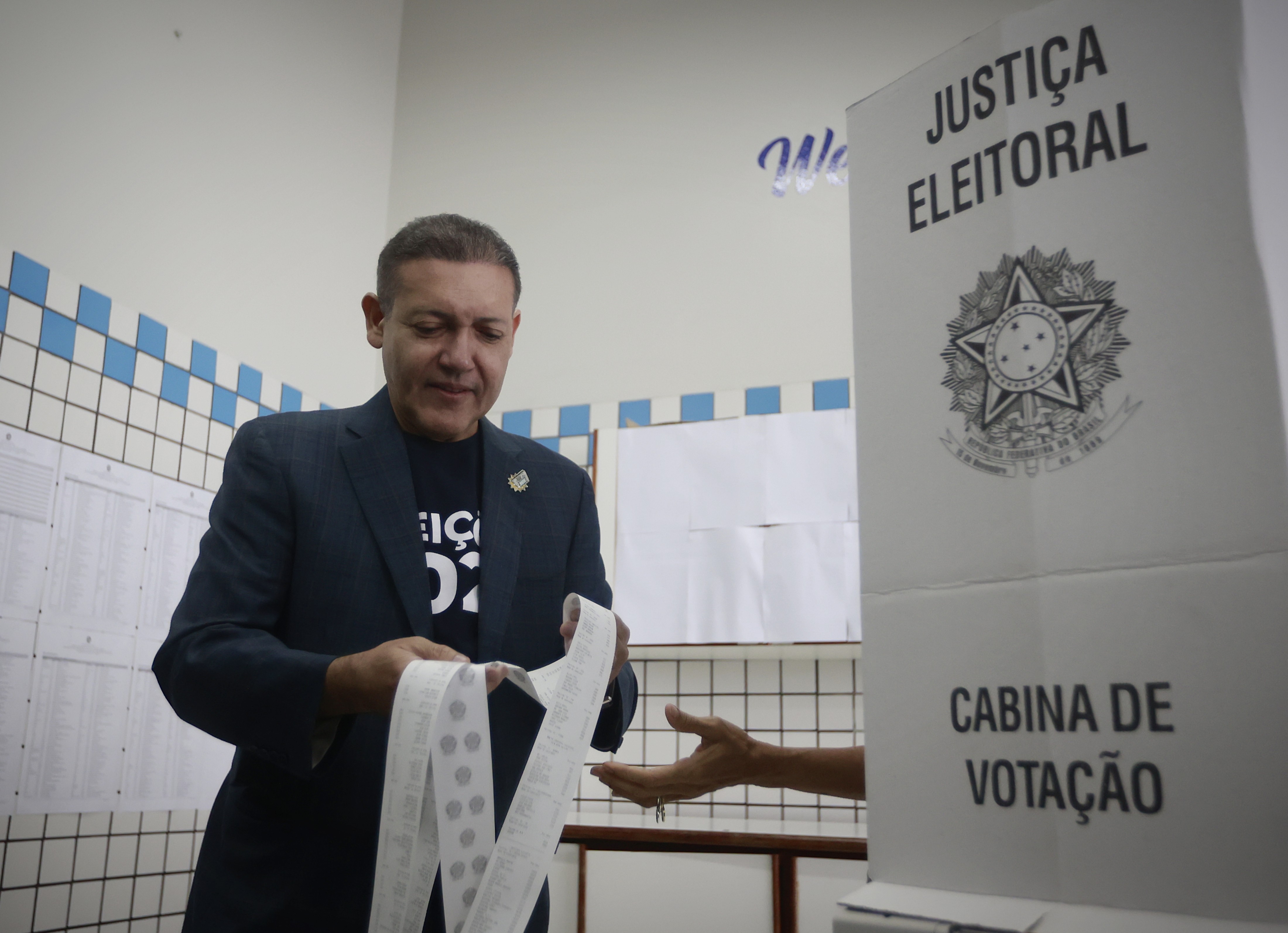 Associação de juristas protocola hoje pedido de suspeição do ministro Nunes Marques no TSE após atuação contra o canal "Exército do Lula"