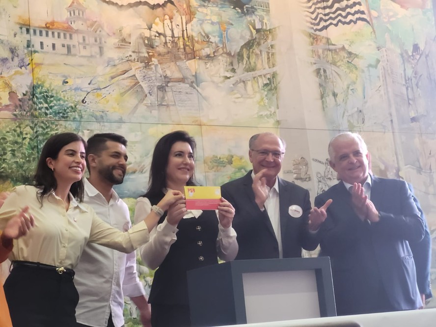 Ao dar partida em campanha, Tebet chama Tarcísio de ‘ingrato’ e diz ...