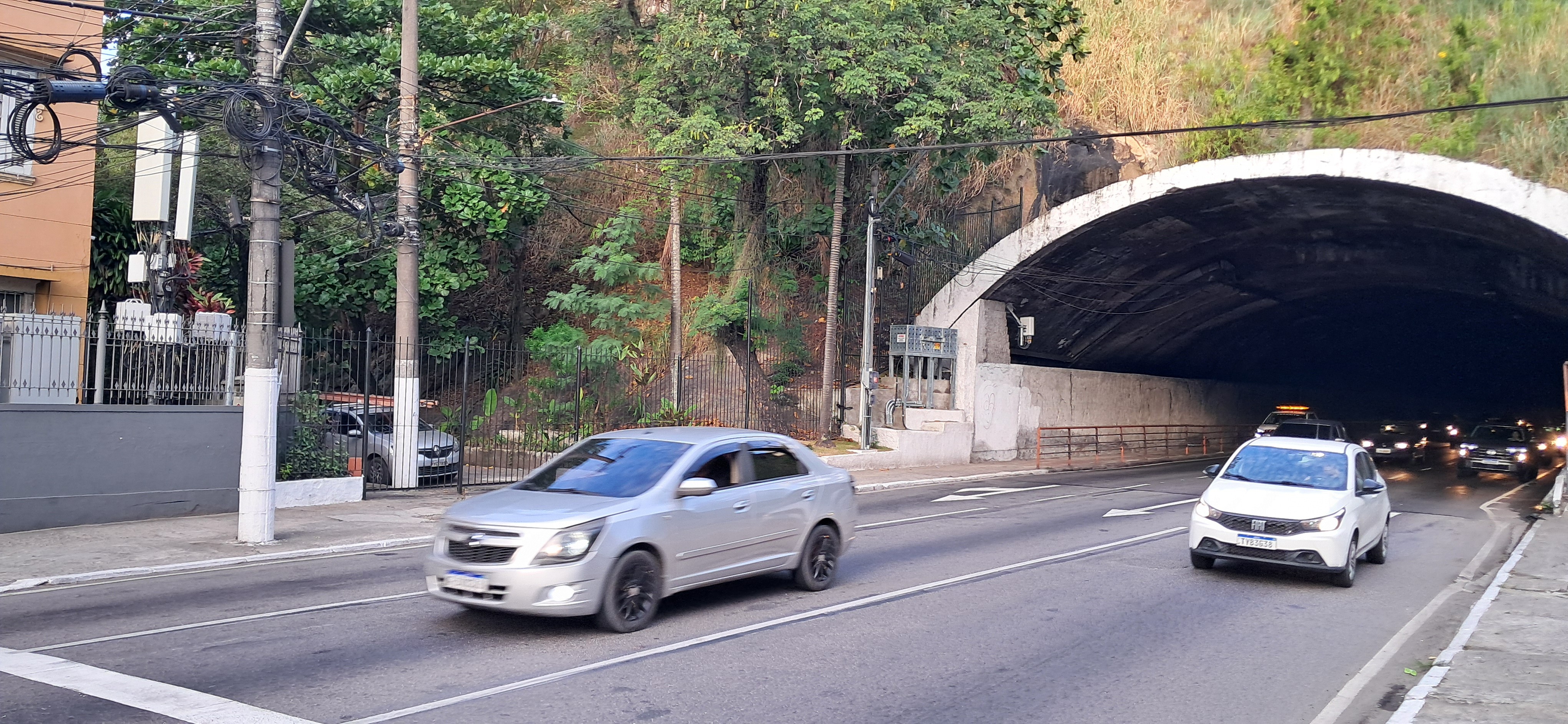 TCE suspende licitação de obras em túneis de Niterói - QTU Questões do Universo