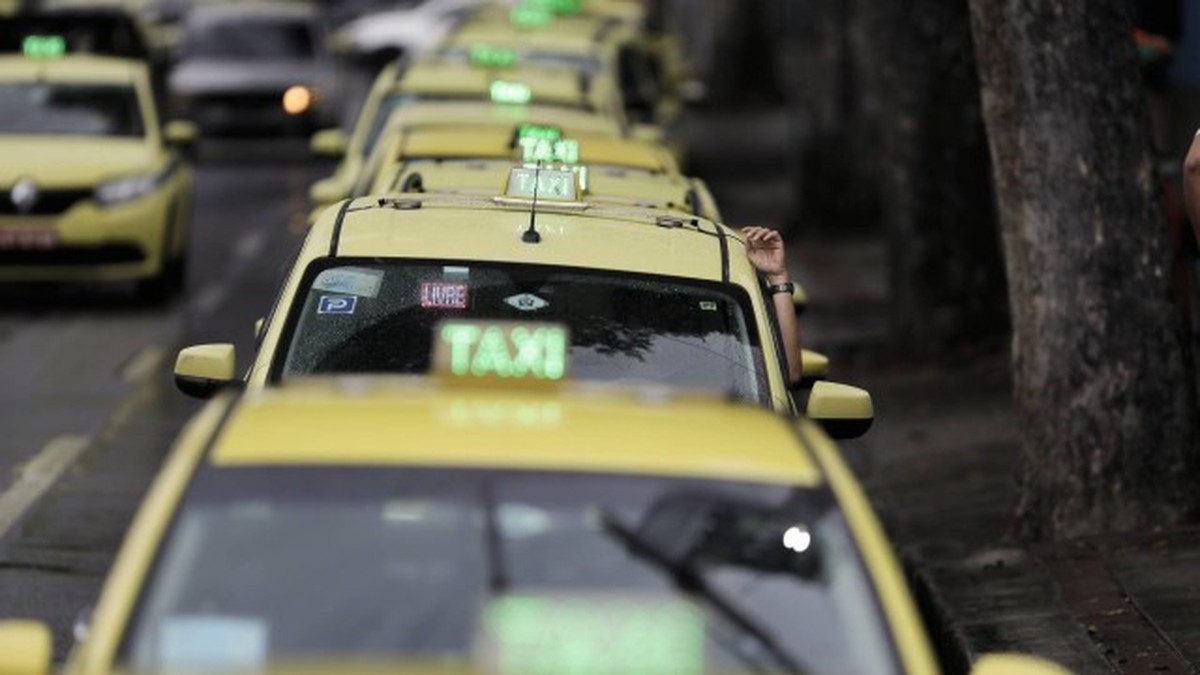 Tarifa dos táxis será reajustada a partir de segundafeira; bandeirada