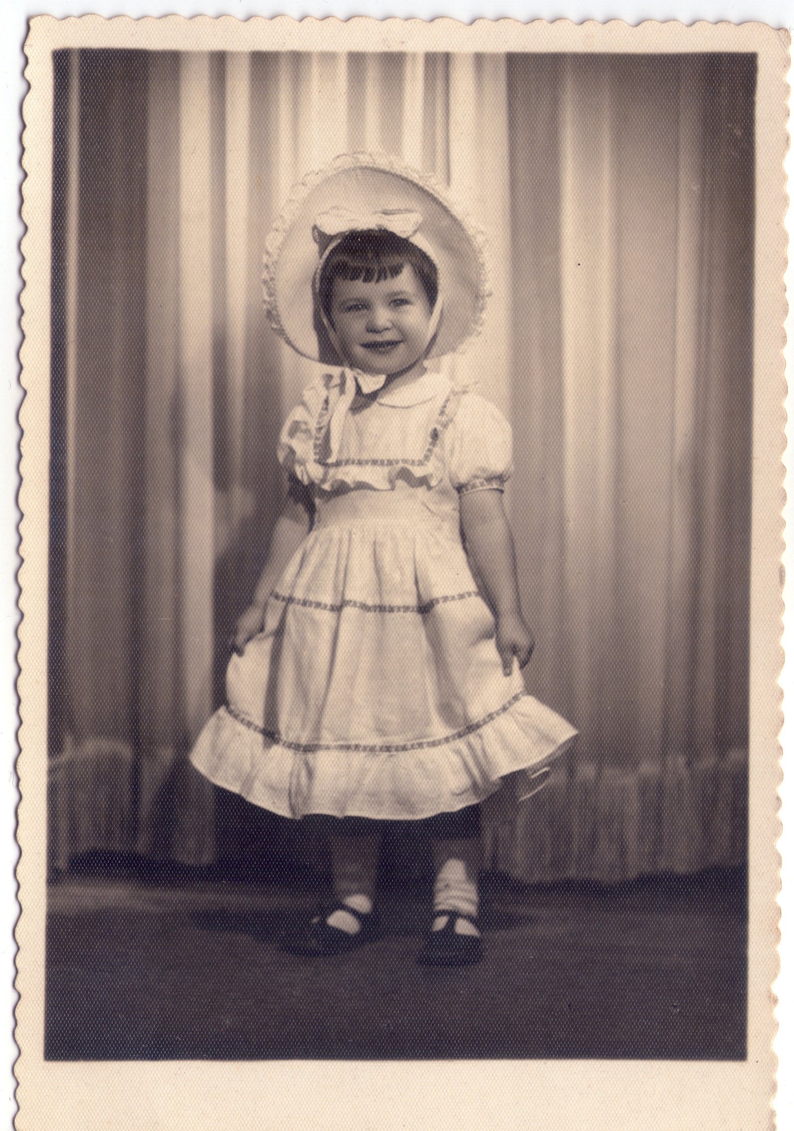 A cantora Rita Lee na infância, na década de 1950, em São Paulo — Foto: Reprodução
