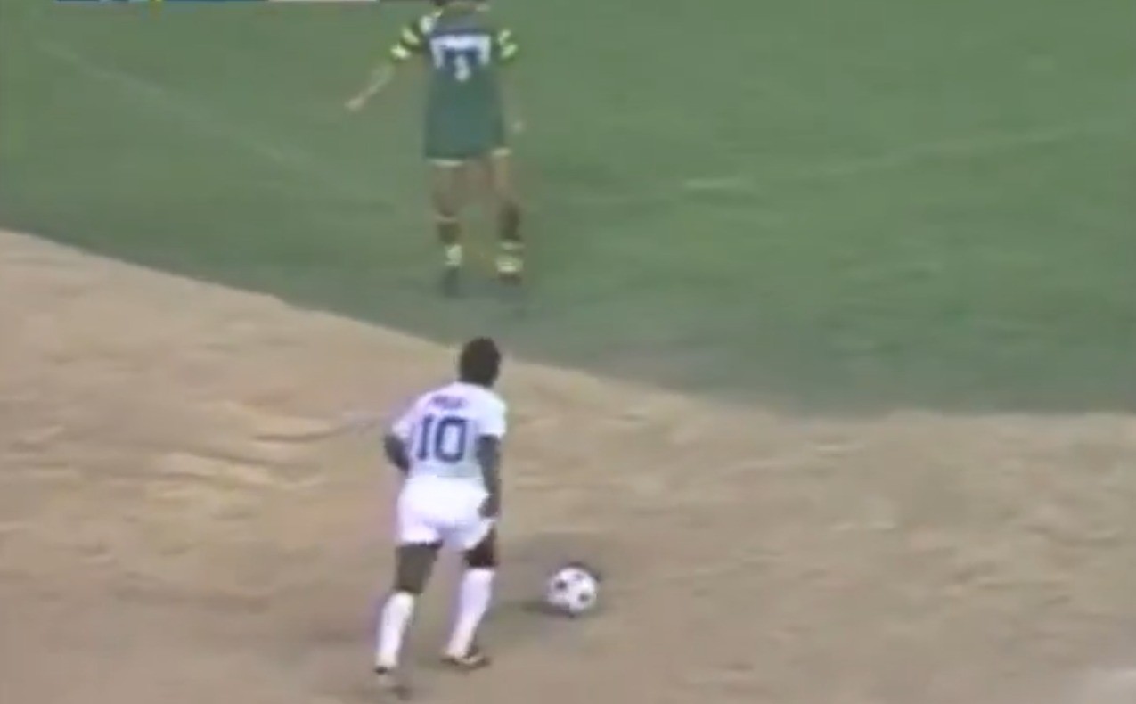 Pelé em campos de beisebol: Raras imagens dos anos 70 ressurgem nos EUA