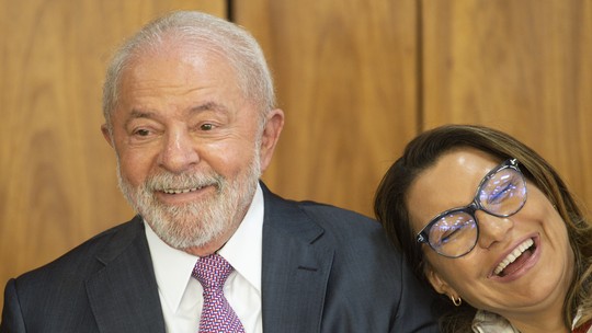 Lula e Janja viajam para Bahia para passar o feriado na 'Praia dos Presidentes'