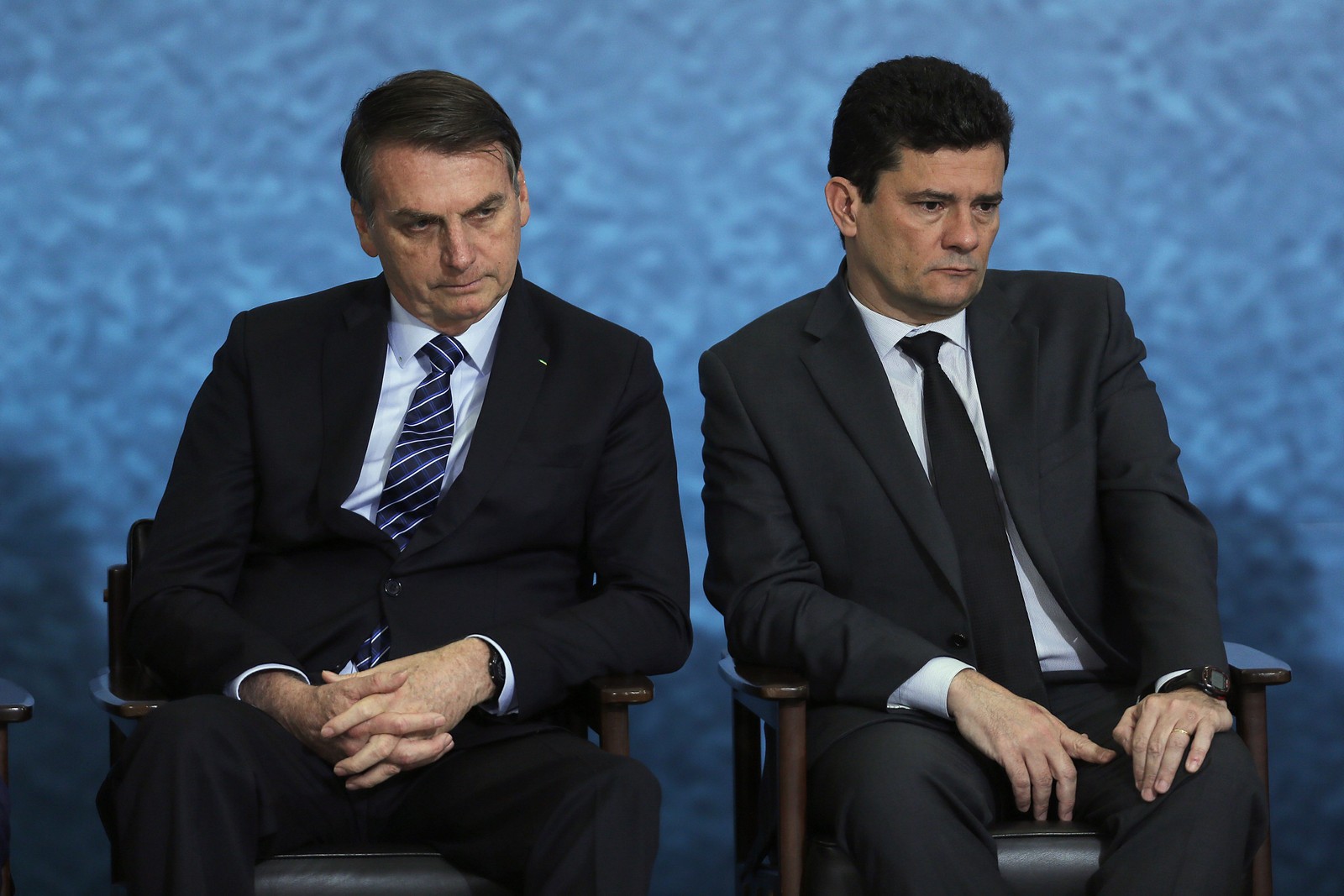 Bolsonaro e o então ministro da Justiça, Sergio Moro, participam de lançamento da Campanha do Projeto Anticrime, em 2019 — Foto: Jorge Wiliam / Agência O Globo