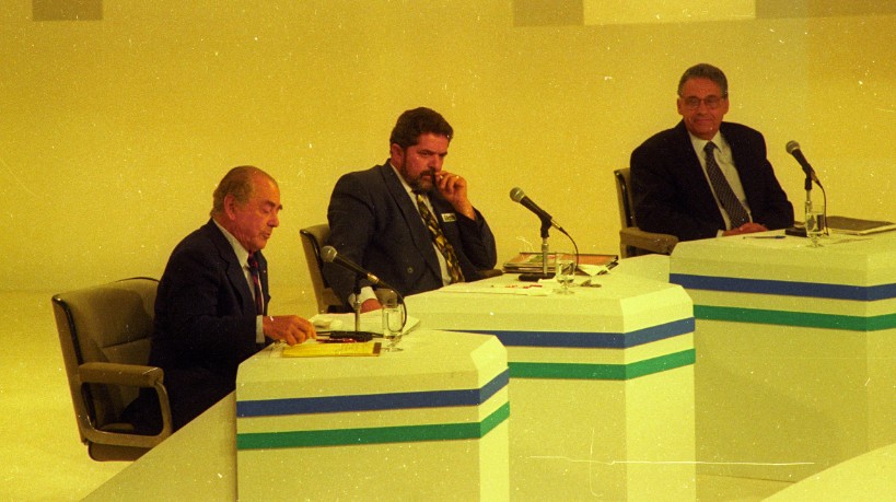 Debate na TV: Leonel Brizola, Lula e Fernando Henrique na Bandeirantes em 1994 — Foto: Marcos Issa/Agência O GLOBO