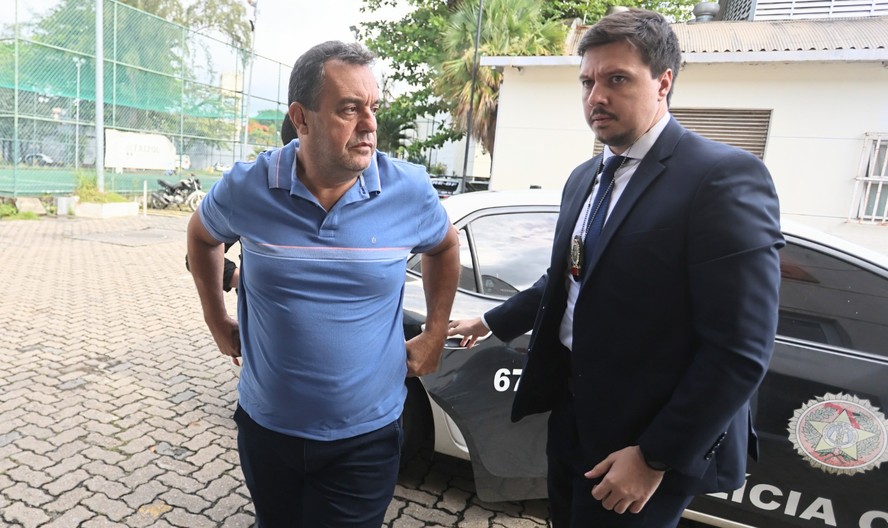 Polícia prende o vereador Ernane Aleixo (PL), de São João de Meriti, suspeito de ter negociado com traficantes vagas de nomeação em troca de apoio político