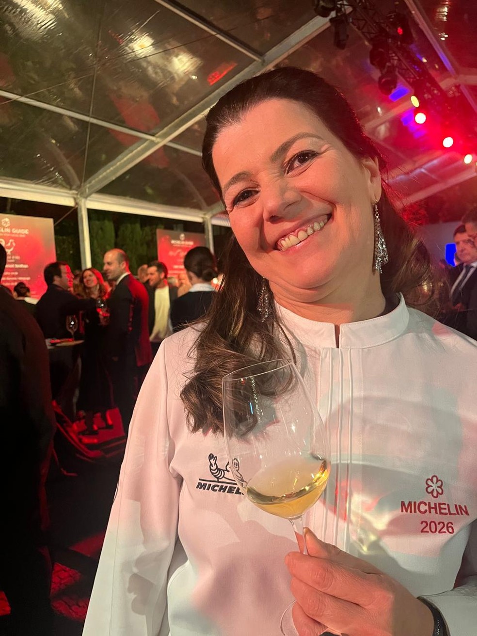 A chef paranaense Angelica Salvador ganhou sua primeira estrela Michelin no In Diferente, no Porto — Foto: Luciana Fróes