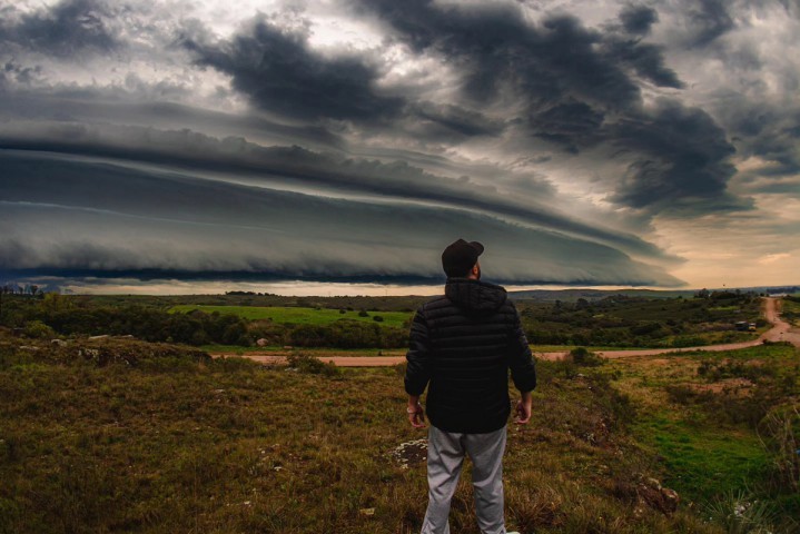 No rastro do céu: o fascínio que move os caçadores de tempestades do Sul do Brasil