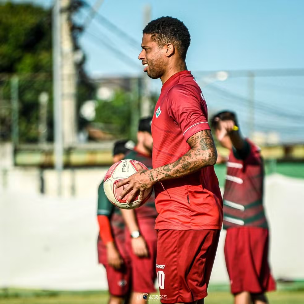 André Felipe se aposentou na Cabofriense, no ano passado, e virou presidente do clube da Região dos Lagos — Foto: Léo Borges/Cabofriense/Divulgação