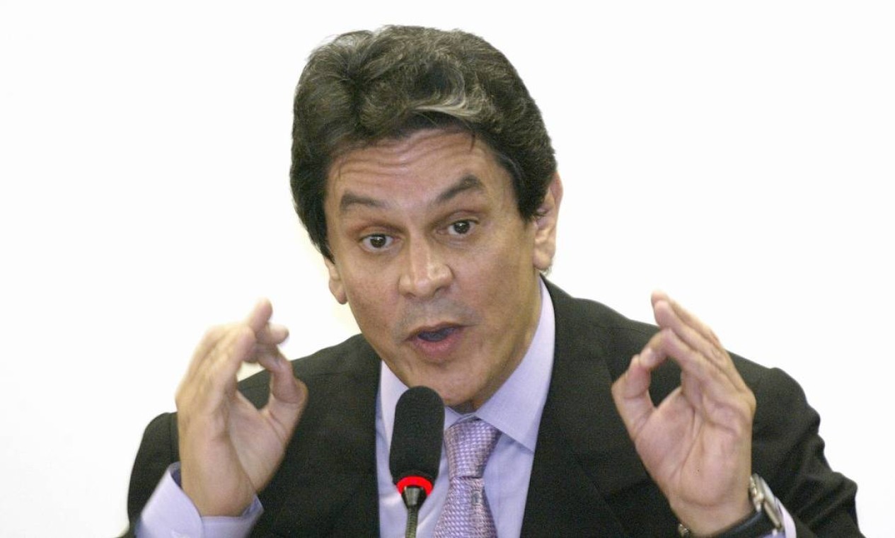 Em 2005, Roberto Jefferson delatou o esquema do Mensalão, e se tornou um dos 38 réus do escândalo. — Foto: Ailton de Freitas / Agência O Globo - 14/06/2005