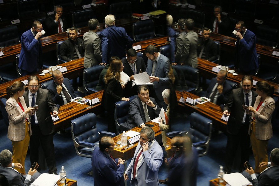 Senado durante sessão para votar a Reforma Tributária