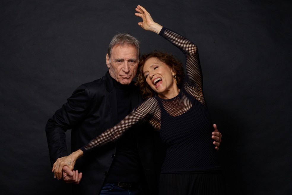Herson Capri e Natália do Vale em ensaio de divulgação da peça'A sabedoria dos pais', de Miguel Falabella — Foto: Divulgação/Nana Moraes