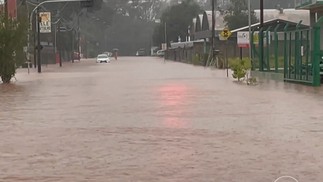 Ciclone interdita ruas e causam estragos em Panambi no Rio Grande do Sul. — Foto: Reprodução/TV Globo