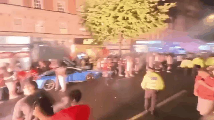 Policial fica ferido e quatro são presos após tumulto em Londres por eliminação do Marrocos na Copa do Mundo