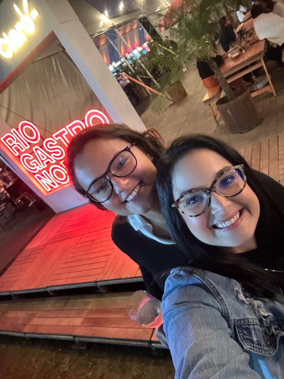 O casal Patrícia e Daniela no Rio Gastronomia 2022, quando se conheceram — Foto: Arquivo Pessoal
