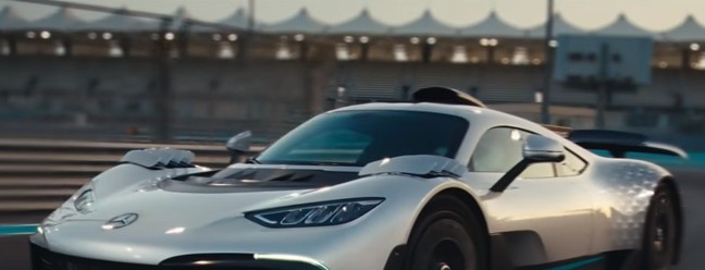 Haaland adquiriu uma Mercedes-AMG One, que custa R$ 17 milhes e teve apenas 275 modelos fabricados  Foto: Reproduo