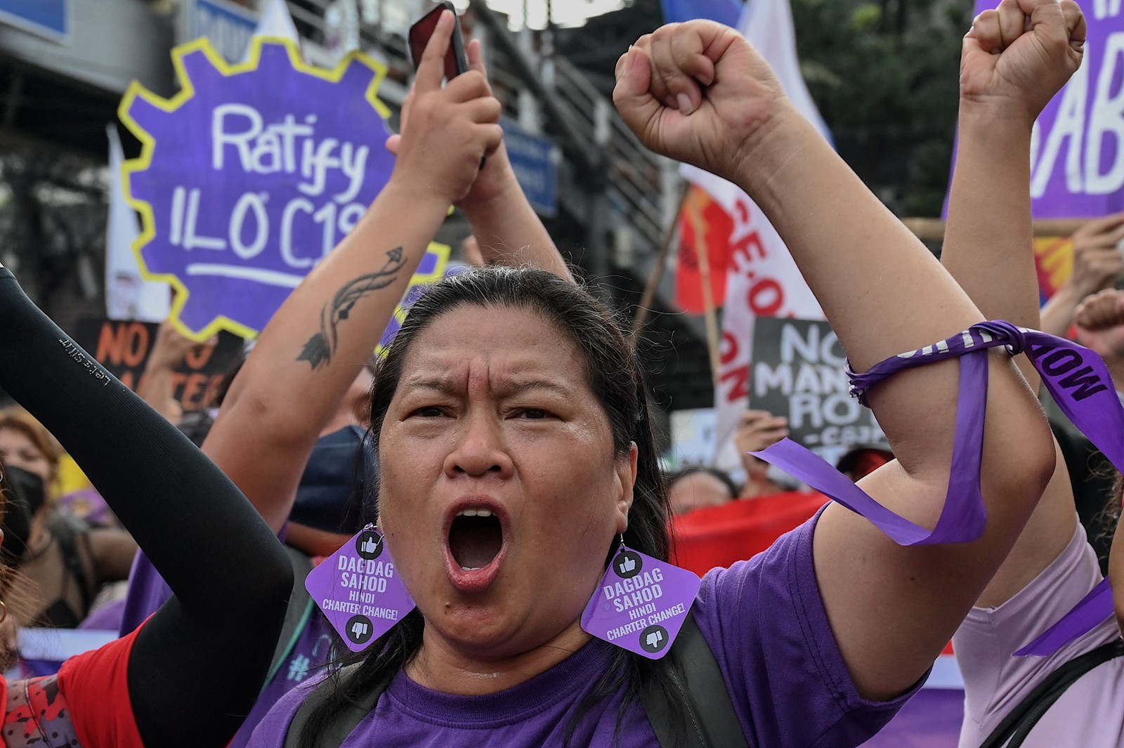 Manifestação por direitos no Dia Internacional da Mulher, em 2023, em Liwasang Bonifacio, em Manila, nas Filipinas — Foto: Jam Sta Rosa / AFP