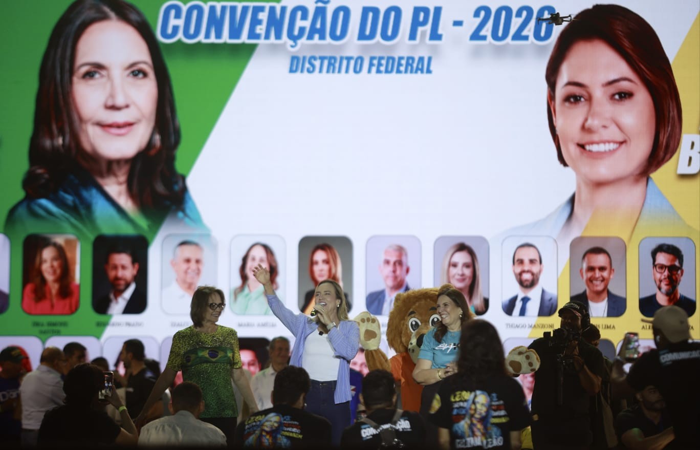 Đại hội PL-DF xác nhận cựu đệ nhất phu nhân Michelle Bolsonaro ứng cử Thượng viện, Flávio không có mặt tại sự kiện (Ảnh: Cristiano Mariz/OGLOBO)
