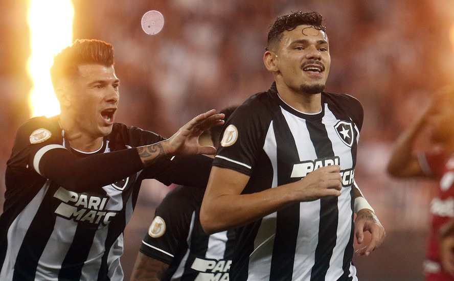 O GLOBO lança Bola de Cristal do Brasileirão: Botafogo tem 26% de