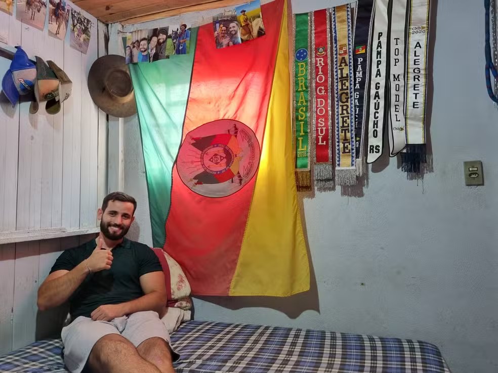 Matteus, do 'BBB' 24, mostra seu quarto em Alegrete, no Rio Grande do Sul — Foto: Divulgação/Globo