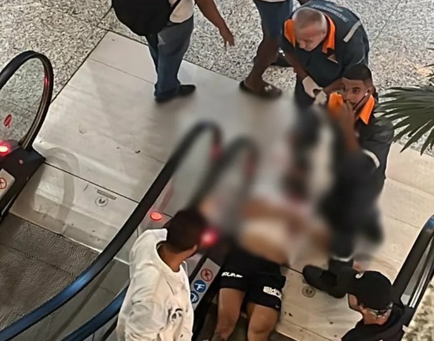 Homem é assassinado na escada rolante em shopping na Zona Oeste do Rio