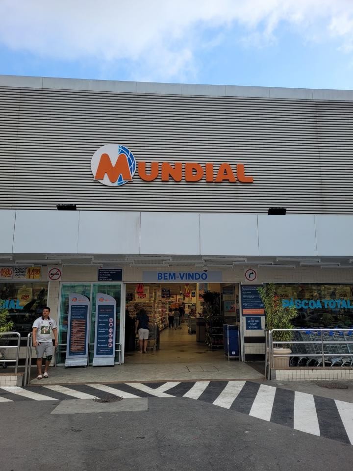 Terreno do Supermercado Mundial da Riachuelo entra na mira de construtora - QTU Questões do Universo
