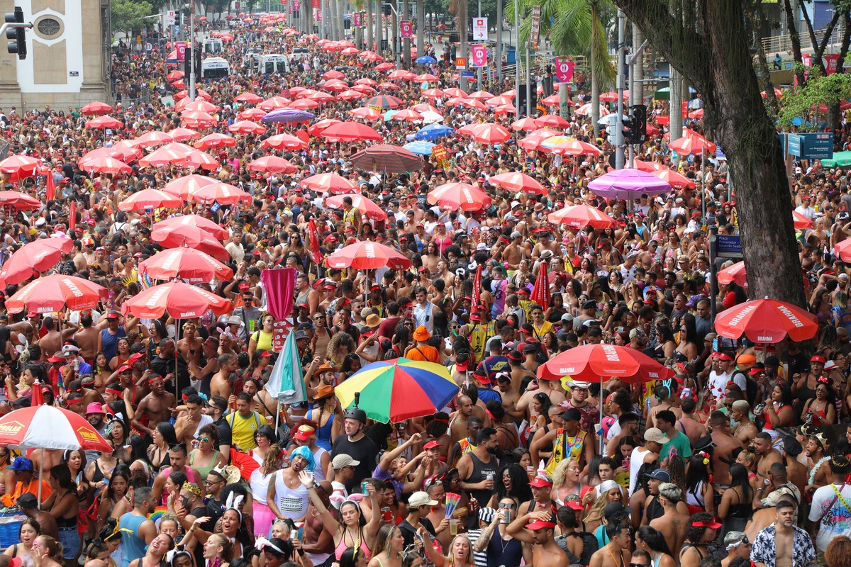 Fim de semana em Curitiba tem folia de carnaval, literatura