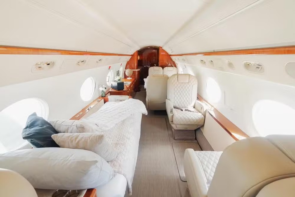Jatinho particular de modelo Gulfstream G400, da companhia aérea argentina Baires Fly — Foto: Divulgação Baires Fly