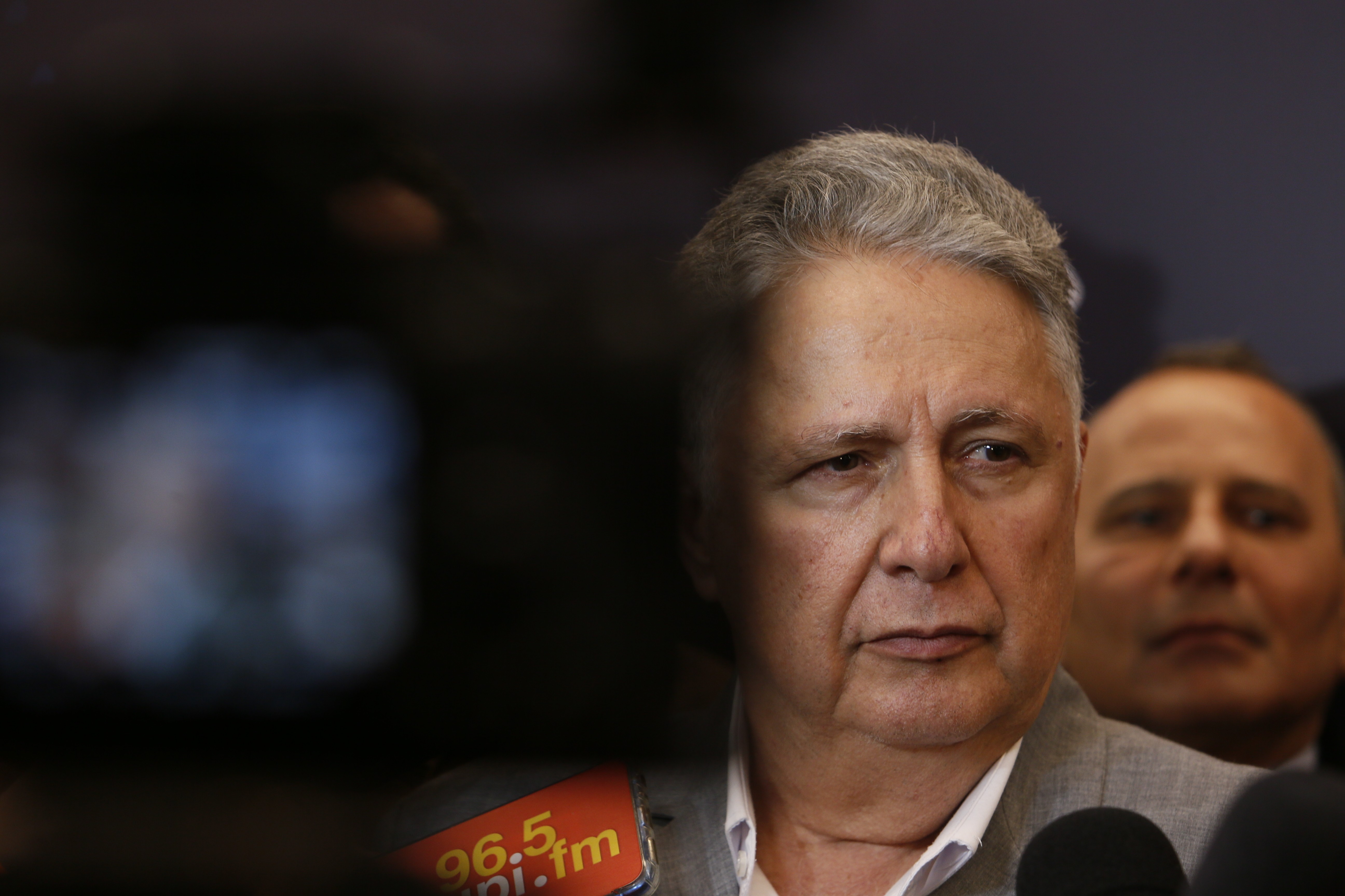 Coligação de Paes volta a acionar Justiça para tentar barrar fundo eleitoral e propaganda eleitoral de Garotinho - QTU Questões do Universo