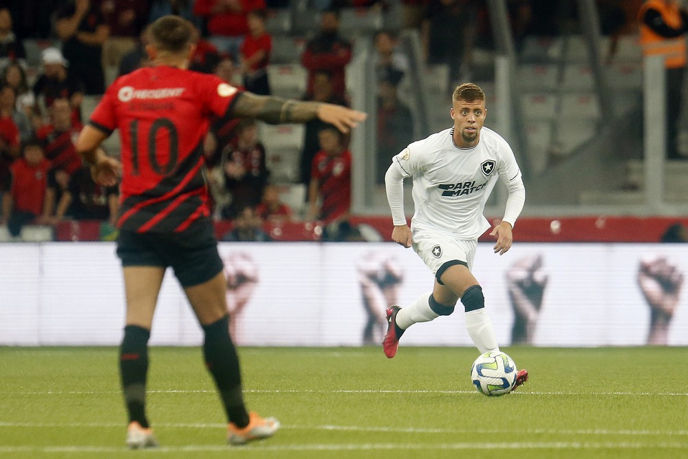 Análise: derrota do Botafogo para o Athletico mostra equilíbrio e ...