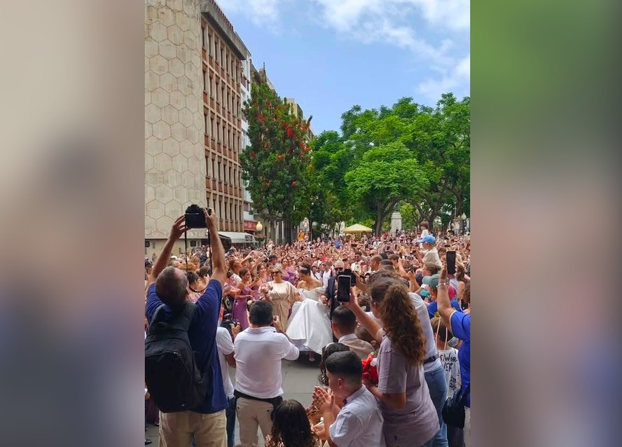 multid-o-foi-igreja-em-portugal-espera-de-cristiano-ronaldo-e