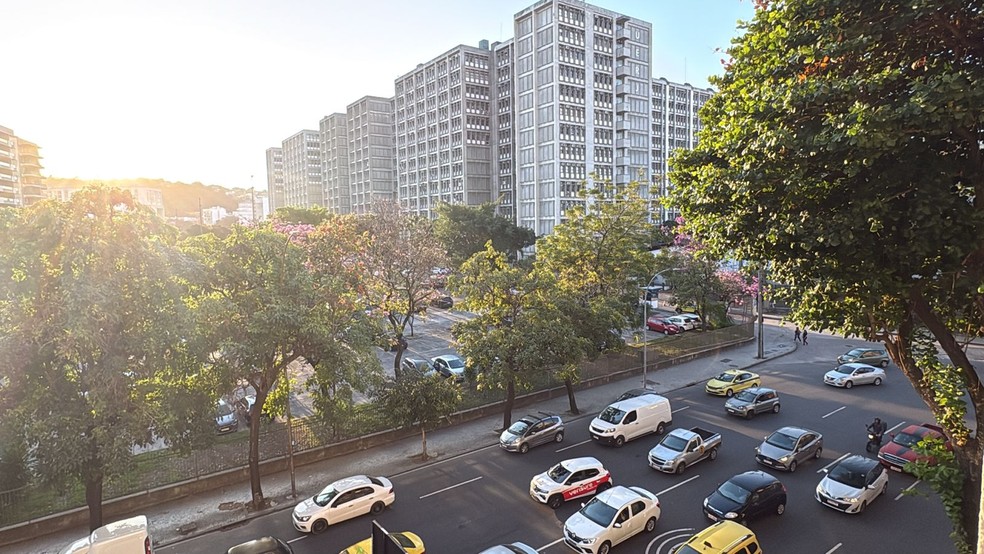 Andar pelo entorno da Uerj ausa medo nos estudantes e torcedores; gritos podem ser ouvidos por quem mora perto — Foto: Divulgação/Coral Azevedo