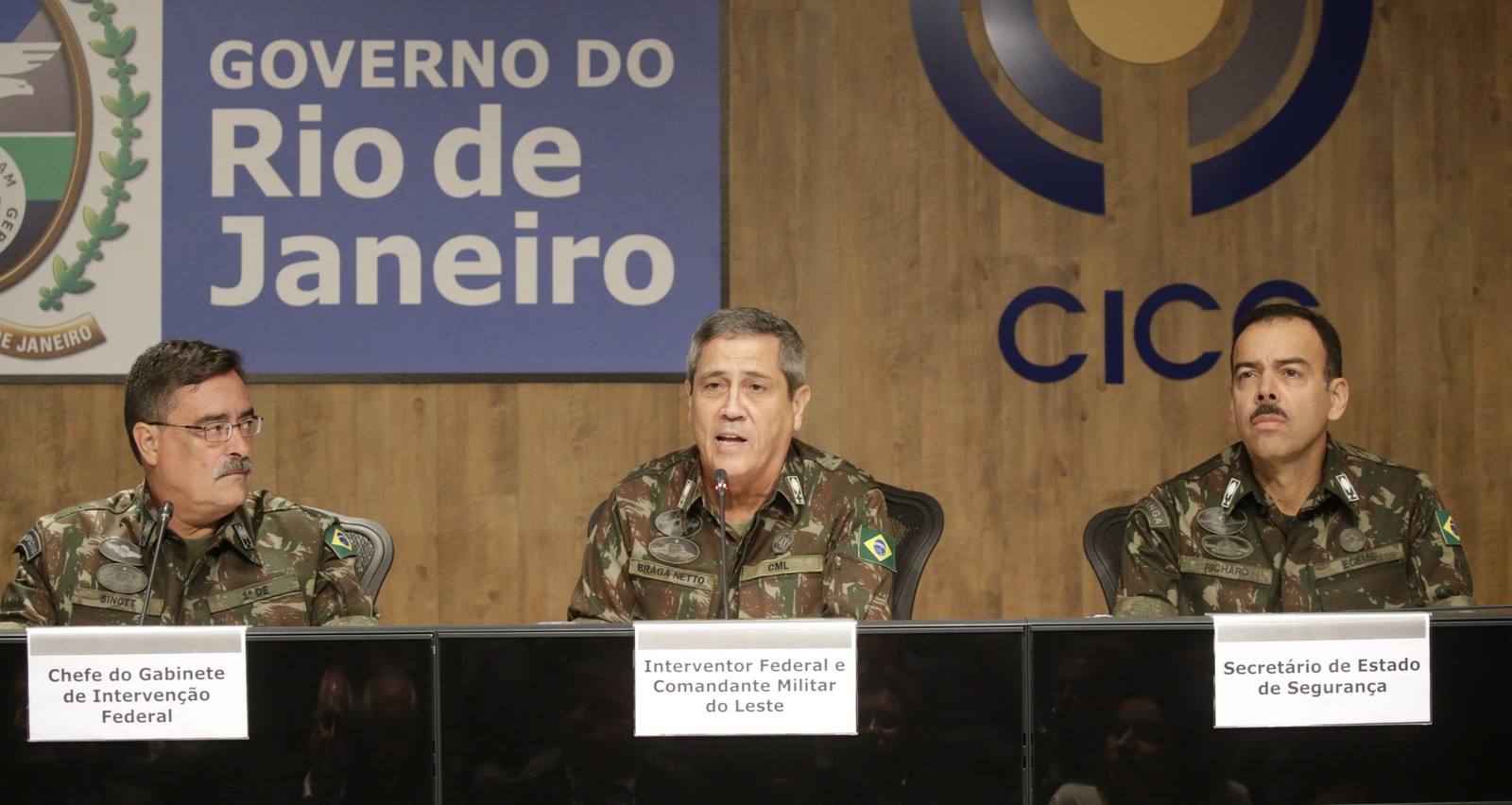 Entrevista coletiva no Centro Integrado de Controle e Comando — Foto: Gabriel de Paiva / Agência O Globo