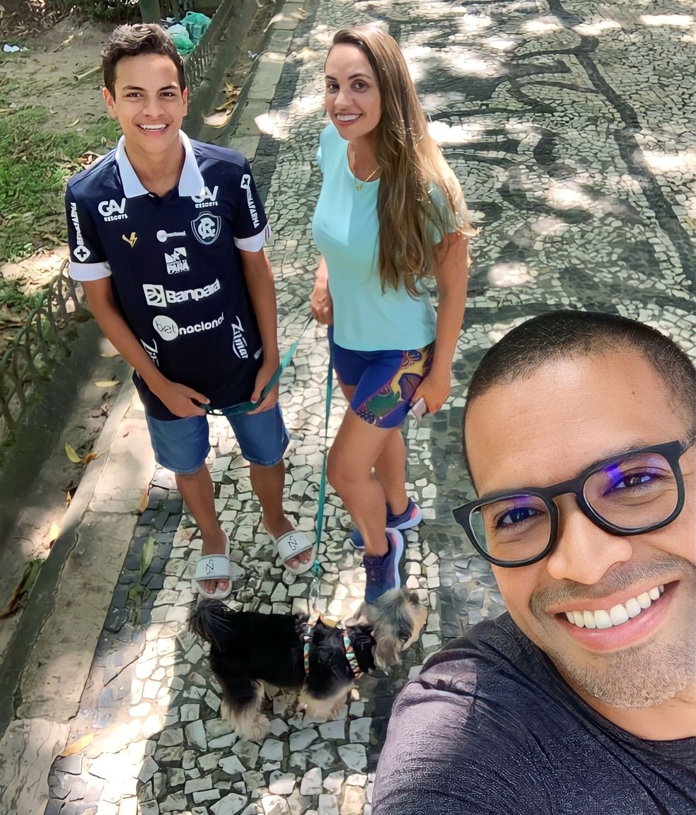 Família junta no estádio: Leonardo, Giselly e Lucas irão ao jogo do Brasil no Mangueirão — Foto: Arquivo Pessoal