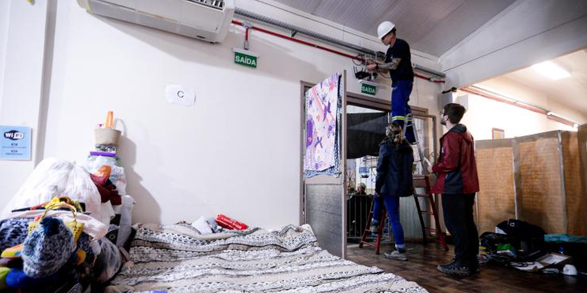 Câmeras são instaladas em abrigos de Porto Alegre após denúncias de estupro