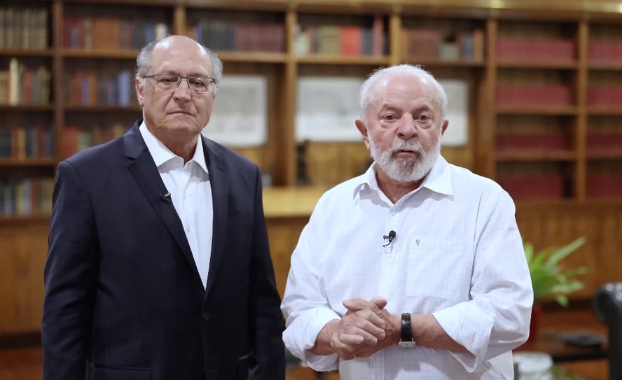 Lula anuncia empréstimo do BNDES a cidades atingidas