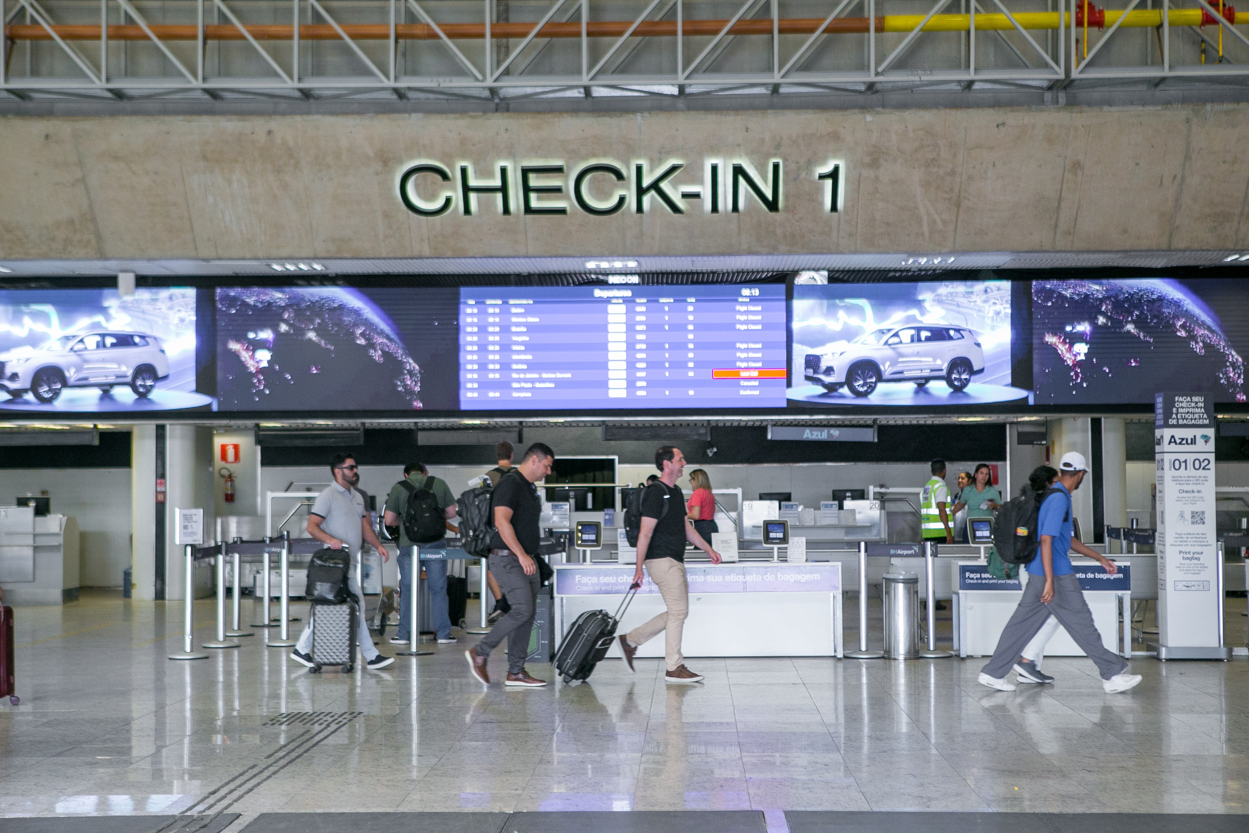 PF prende policial militar do Rio em flagrante por furto no Aeroporto Internacional de Confins, em MG