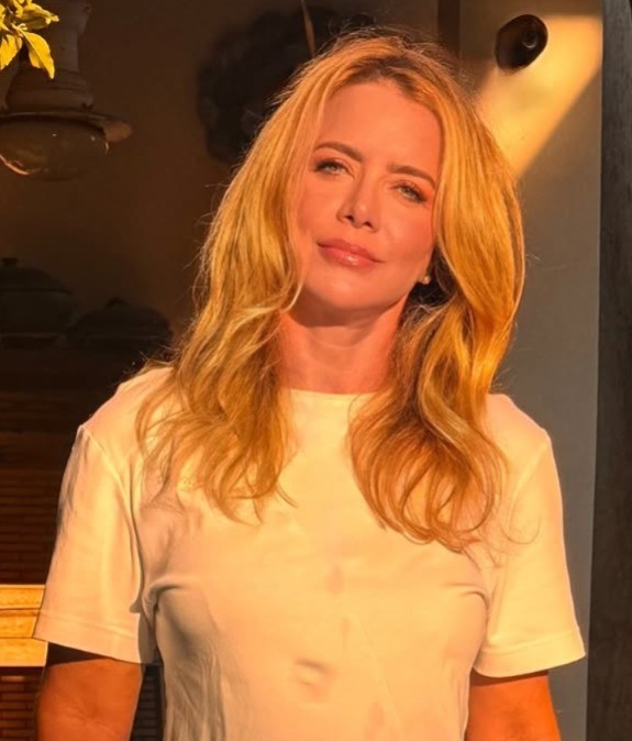 Christine Fernandes fala da novela vertical 